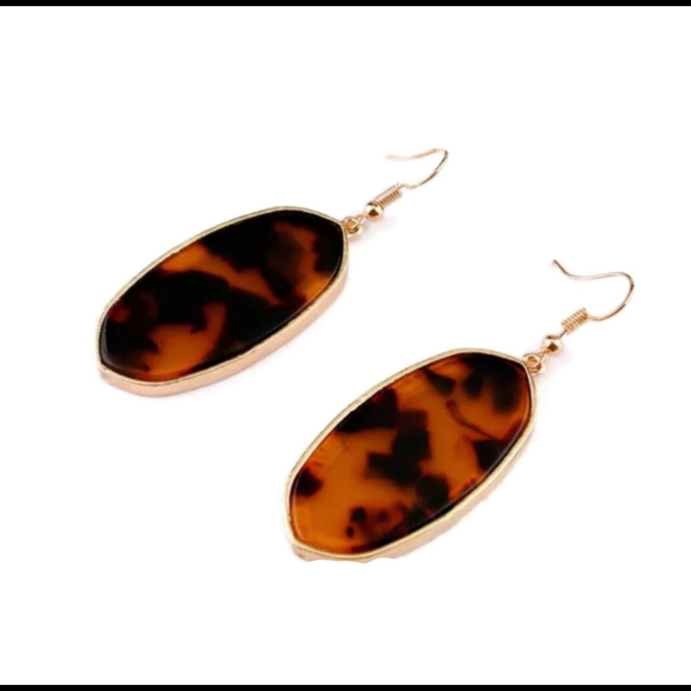 🌴Gold Framed Tortoise Shell Scott Earrings